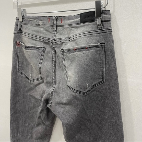 Urban Outfitters BDG High Waist Cotton Grey Denim Jeans 28w 30L Distressed - Picture 8 of 10